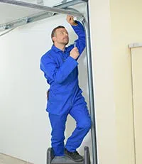 Garage Door Shop New Berlin, WI 262-749-5417 - emer-service