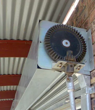 Garage Door Shop New Berlin, WI 262-749-5417 - sb-rolling-garage-doors-01